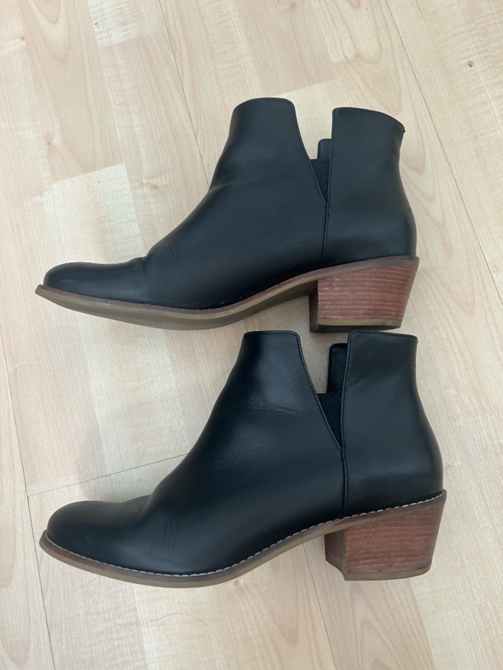 Cole Haan Women's 9.5 Black Abbot Leather Pull-On Chelsea Booties Boots
